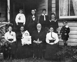 Alfred Thorp (son of Joshua) and Family, 1909